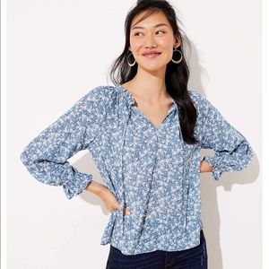 NWT Floral peplum back blouse